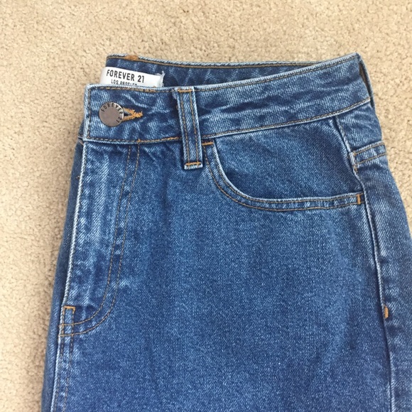 Forever 21 Denim - high rise mom jeans✨